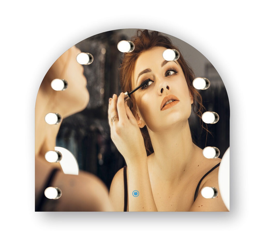 Καθρέπτης τοίχου hollywood  κρεμαστός στον τοίχο ιδανικός  για μακιγιάζ με υψηλής ποιότητας φωτισμό Led και διακόπτη  on/off με τεχνολογία αφής.