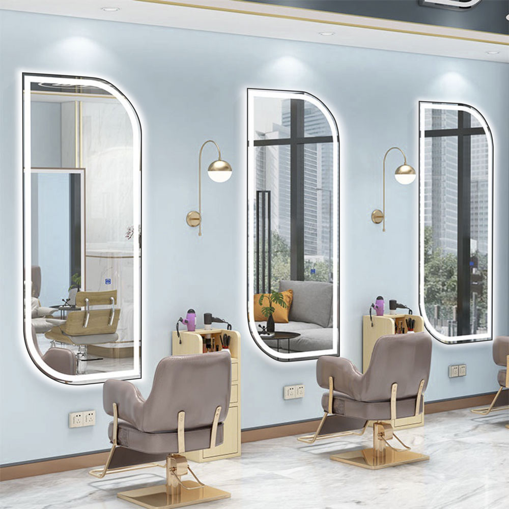 Αναβαθμίστε την εμπειρία του κομμωτηρίου σας με καθρέπτες υψηλής αισθητικής, εξοπλισμένους με κρυφό φωτισμό LED και έξυπνες λειτουργίες. Προσφέρουν ιδανικό φωτισμό για άψογο styling, ενώ η smart τεχνολογία επιτρέπει τον έξυπνο έλεγχο της φωτεινότητας προσδίδοντας μοντέρνα και επαγγελματική αίσθηση στον χώρο σας.