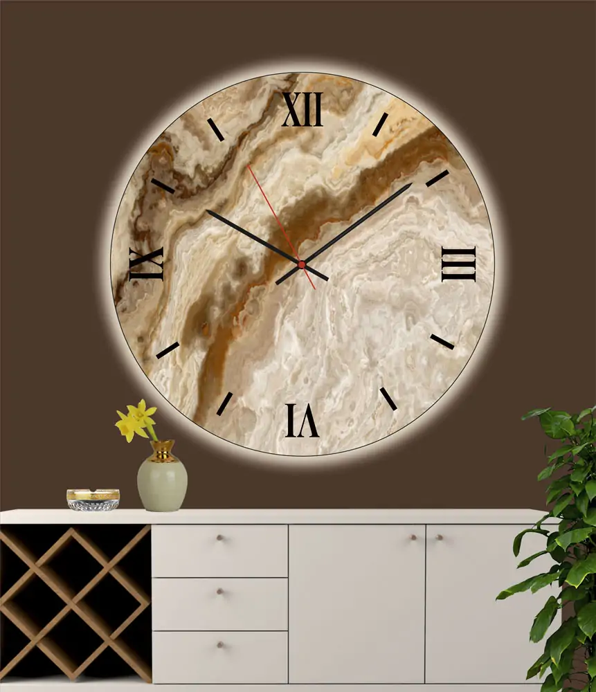 Ρολόι τοίχου σε κρύσταλλο ψηφιακής εκτύπωσης  στρογγυλό  με δυνατότητα επιλογής led φωτισμού και  μηχανισμό ακριβείας αθόρυβο. Δυνατότητα επιλογής διαστάσεων και φωτισμού θερμό, ψυχρό, φυσικό ημέρας ή RGB πολλών χρωμάτων με τηλεχειρισμό Μπορεί να υπάρχει απόκλιση στην απόδοση των χρωμάτων.